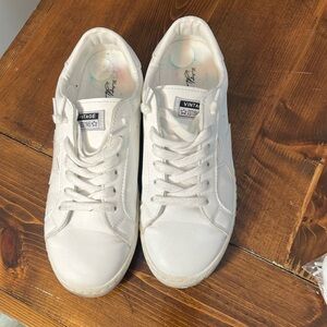 Vintage Havana Carla sneakers. Size 8 with extra shoe laces.